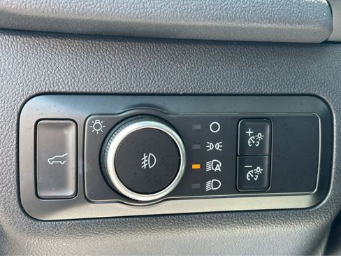 Used 2025 Ford Escape Platinum AWD/4WD image 18