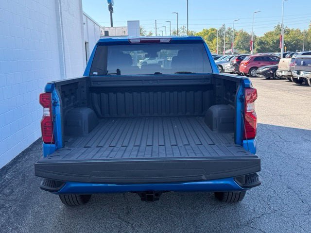 Used 2023 Chevrolet Silverado 1500 Custom AWD/4WD image 11