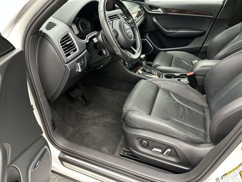 Used 2016 Audi Q3 2.0T Prestige w/ Prestige Package AWD/4WD image 10