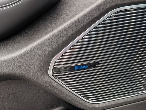 Certified 2021 Jeep Grand Cherokee L Overland w/ Luxury Tech Group IV image 14