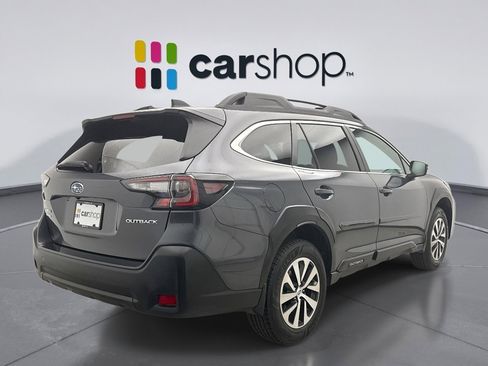 Used 2025 Subaru Outback Premium AWD/4WD image 5