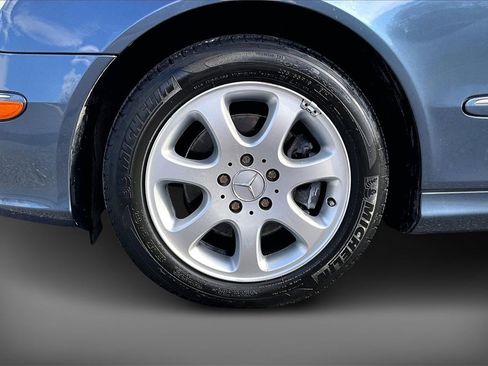 Used 2004 Mercedes-Benz CLK 320 Coupe image 31