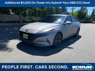 Used 2023 Hyundai Elantra SEL w/ Preferred Accessory Package FWD 360° Tour