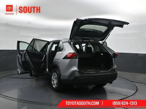 Used 2023 Toyota RAV4 LE AWD/4WD image 53