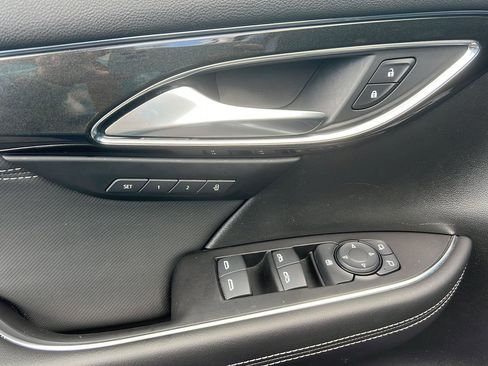 Used 2025 Buick Envision Preferred AWD/4WD image 11