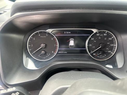 Used 2025 Nissan Rogue SV FWD image 19