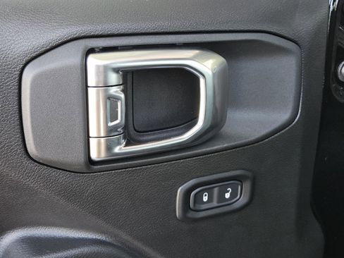 New 2026 Jeep Gladiator Sport AWD/4WD image 22