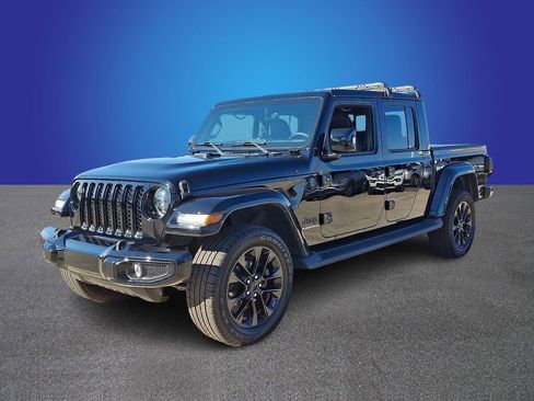 Used 2023 Jeep Gladiator Overland image 3