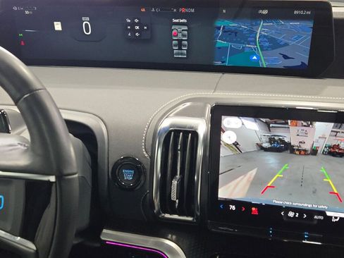 Used 2025 Ford Expedition Platinum w/ Stealth Performance Package image 38