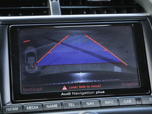 Used 2014 Audi R8 V8 w/ Enhanced Leather Package AWD/4WD image 11