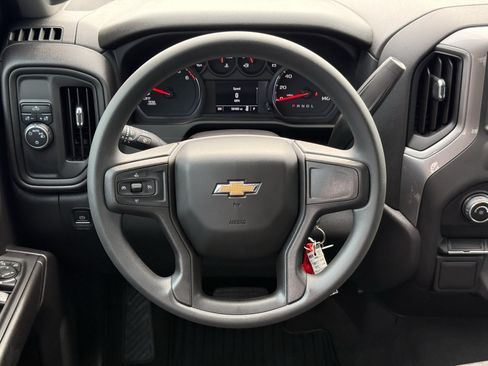 Used 2022 Chevrolet Silverado 1500 Custom RWD image 14