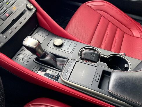 Used 2019 Lexus RC 300 image 18