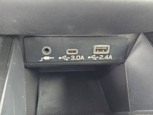 Used 2024 Subaru Outback Premium AWD/4WD image 24