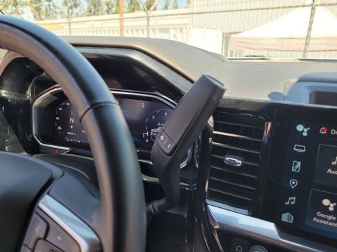 Used 2024 Chevrolet Silverado 2500 LTZ AWD/4WD image 21