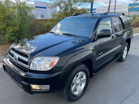 Used 2005 Toyota 4Runner SR5 image 2