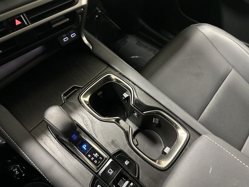 Used 2025 Lexus RX 350h w/ Accessory Package image 26