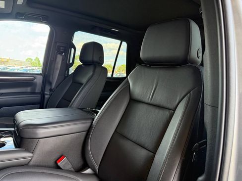 Certified 2025 Chevrolet Tahoe Z71 w/ Comfort Package AWD/4WD image 12