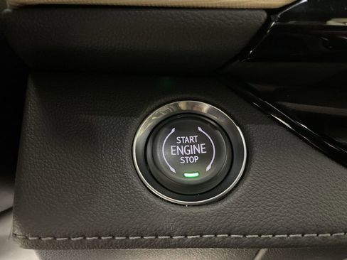 Used 2025 Buick Enclave Preferred image 16