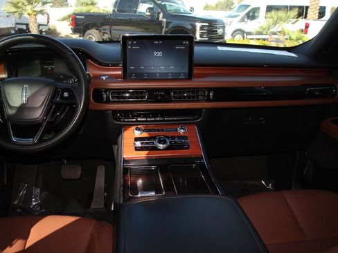 Certified 2023 Lincoln Aviator Reserve w/ Class IV Trailer Tow Package RWD image 14