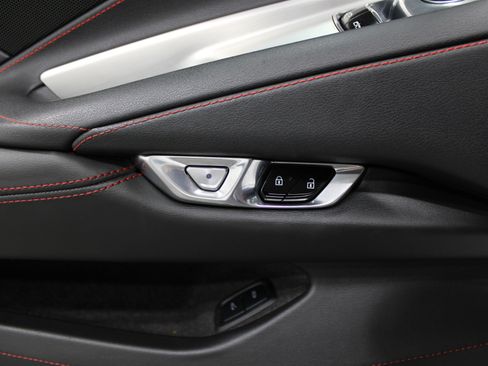 Used 2020 Chevrolet Corvette Stingray Coupe w/ 1LT image 9