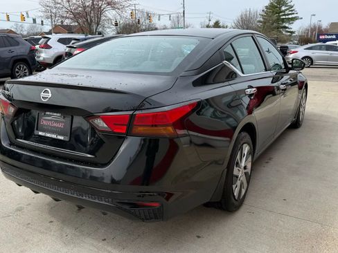 Used 2021 Nissan Altima 2.5 S w/ Driver Assist Package FWD image 3