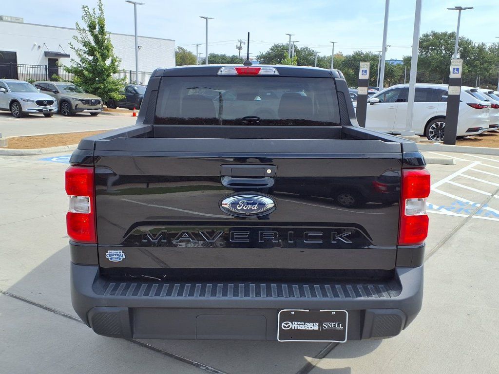 Used 2022 Ford Maverick XL FWD image 4