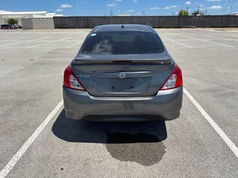 Used 2017 Nissan Versa S Plus FWD image 4
