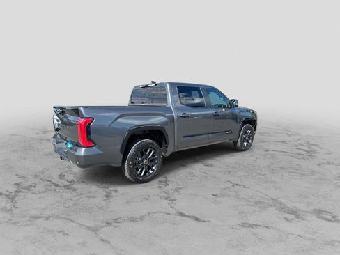 Used 2024 Toyota Tundra Platinum AWD/4WD image 8