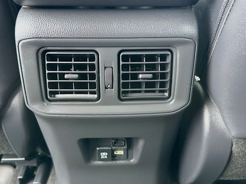 Used 2021 Toyota RAV4 Limited w/ Carpet Mat Package (TMS) FWD image 17