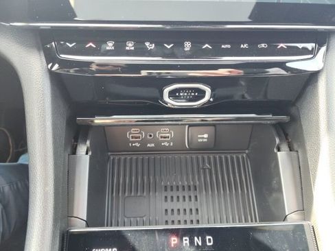 New 2026 Jeep Grand Cherokee L 4WD image 8