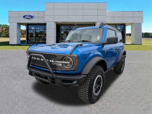 Certified 2021 Ford Bronco Badlands w/ Sasquatch Package AWD/4WD image 8