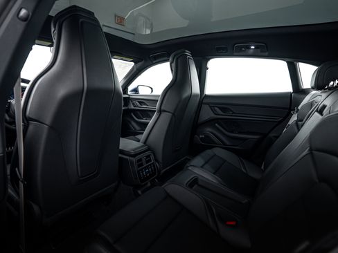 Certified 2024 Porsche Taycan 4S AWD/4WD image 21