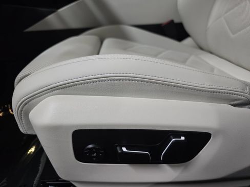 Used 2026 BMW 530i RWD image 28
