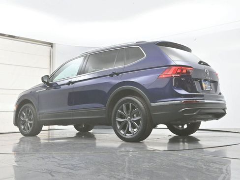 Used 2022 Volkswagen Tiguan SE AWD/4WD image 33