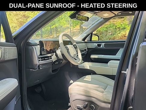 Used 2025 Hyundai Santa Fe Limited image 4