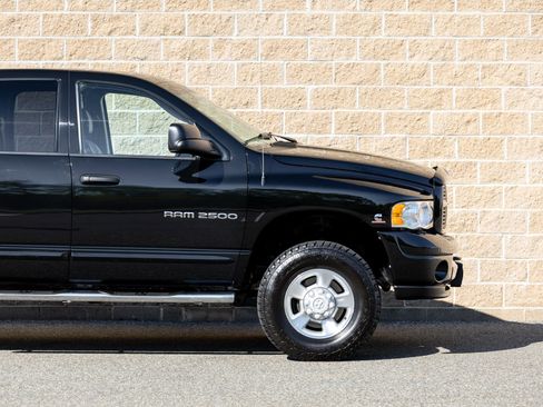 Used 2004 Dodge Ram 2500 Truck SLT w/ Sport Appearance Group AWD/4WD image 13