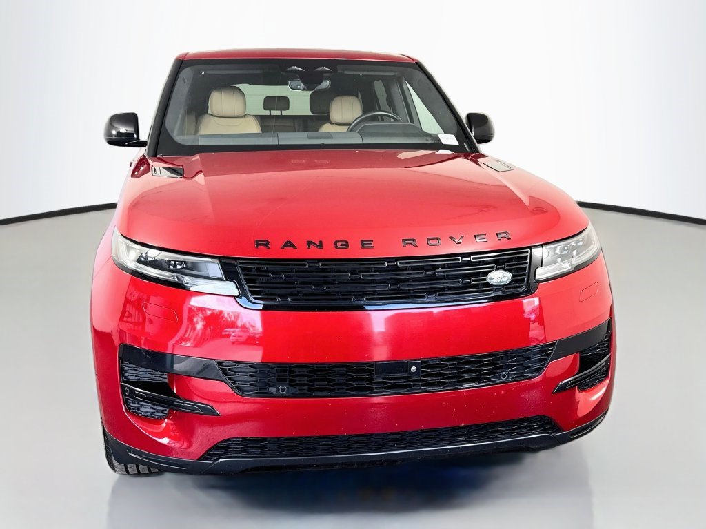 Used 2025 Land Rover Range Rover Sport SE AWD/4WD image 2