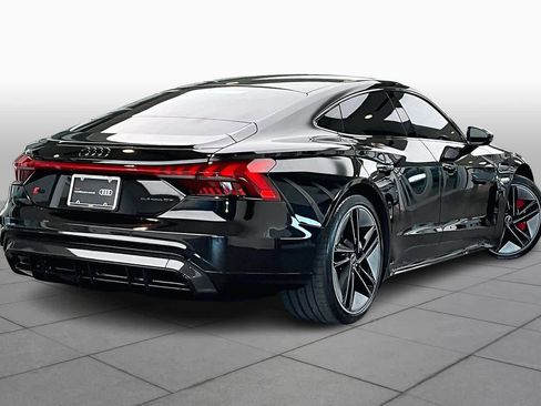 Used 2022 Audi RS e-tron GT image 13
