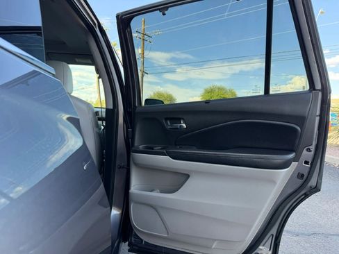 Used 2017 Honda Pilot Touring image 34