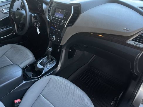 Used 2017 Hyundai Santa Fe Sport FWD image 25