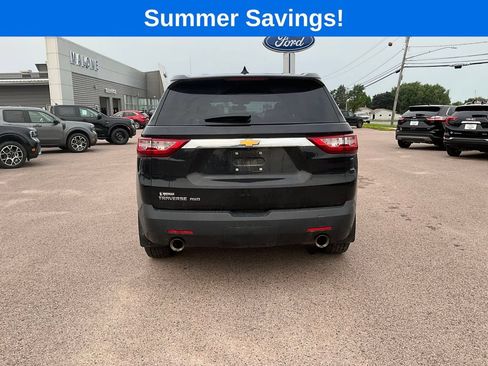 Used 2019 Chevrolet Traverse LS AWD/4WD image 6