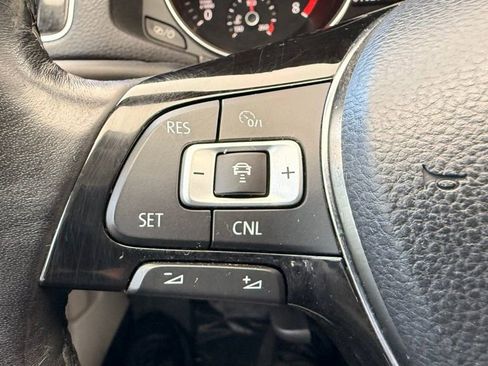 Used 2018 Volkswagen Passat 2.0T SE w/ SE Lighting Package FWD image 29