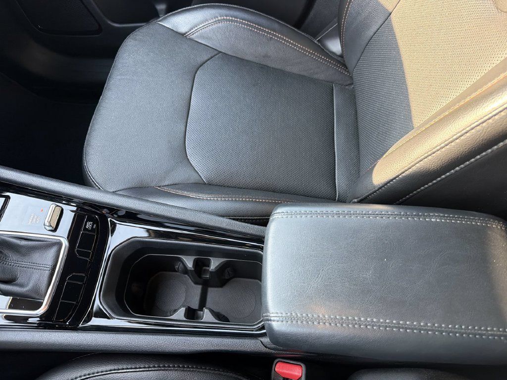 Certified 2023 Jeep Compass Limited AWD/4WD image 18