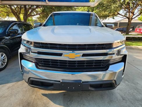 Used 2019 Chevrolet Silverado 1500 LT w/ Texas Edition RWD image 2