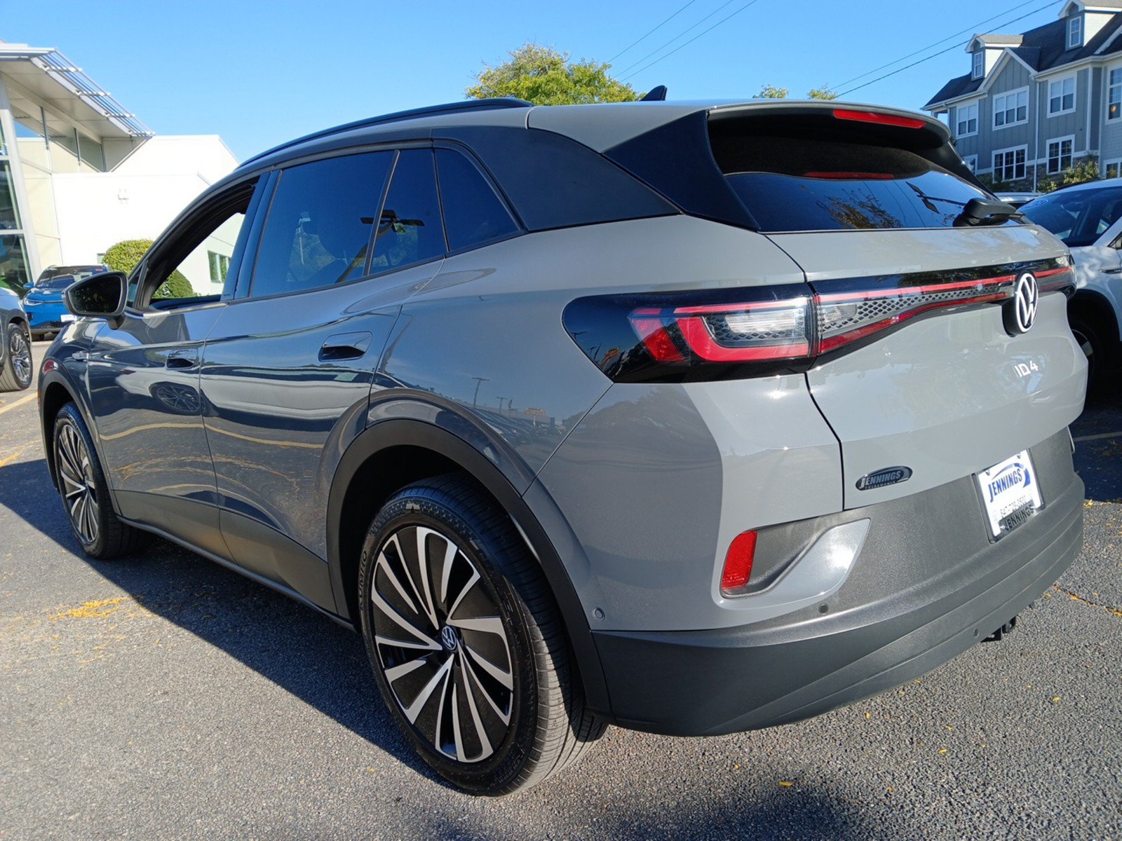 Used 2025 Volkswagen ID.4 Pro AWD/4WD image 5