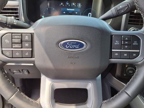 New 2026 Ford F250 Lariat w/ Black Appearance Package AWD/4WD image 19