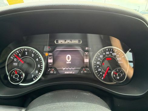 Used 2020 RAM 1500 Big Horn AWD/4WD image 9