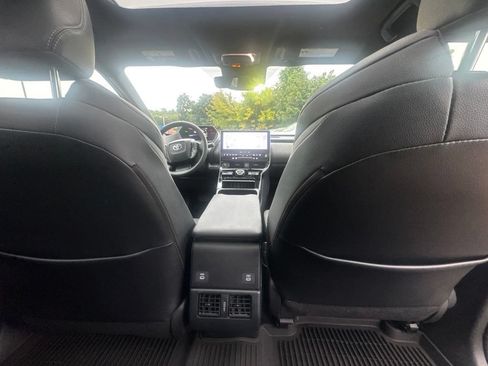 Used 2025 Toyota bZ4X AWD w/ Weather Package image 21