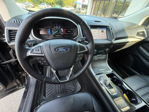 Used 2019 Ford Edge SEL w/ Equipment Group 201A AWD/4WD image 36