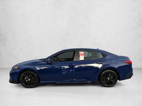 New 2026 Toyota Camry SE FWD image 5
